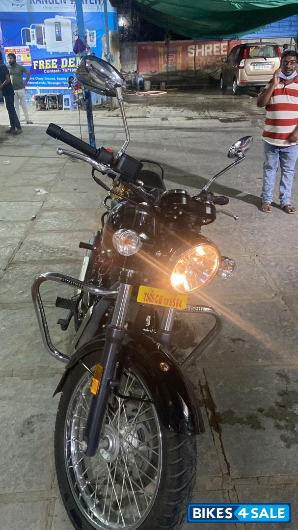 Black Benelli Imperiale 400 BS6