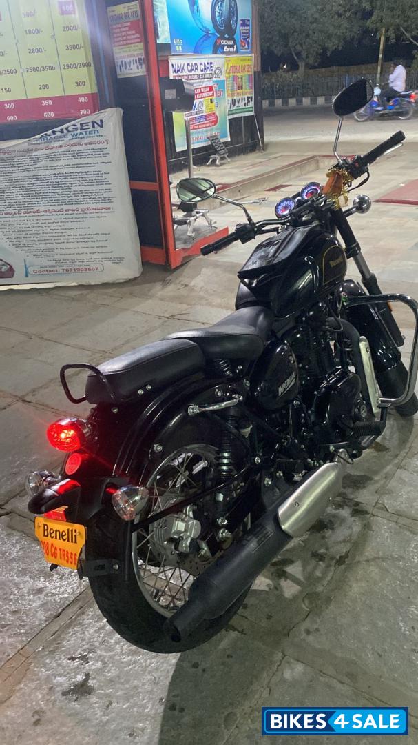 Black Benelli Imperiale 400 BS6