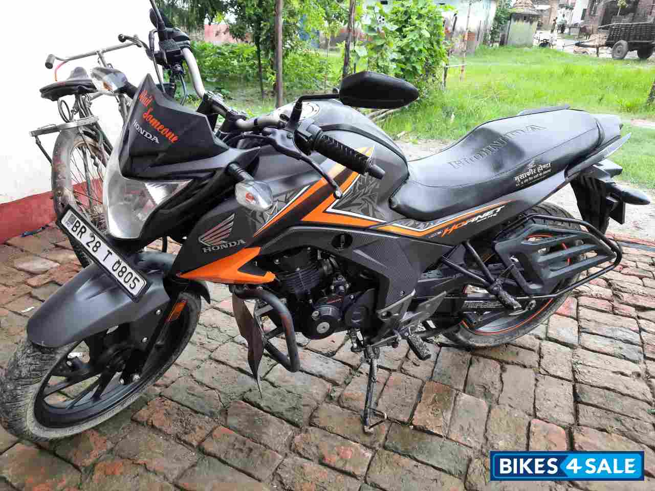 Honda CB Hornet 160R