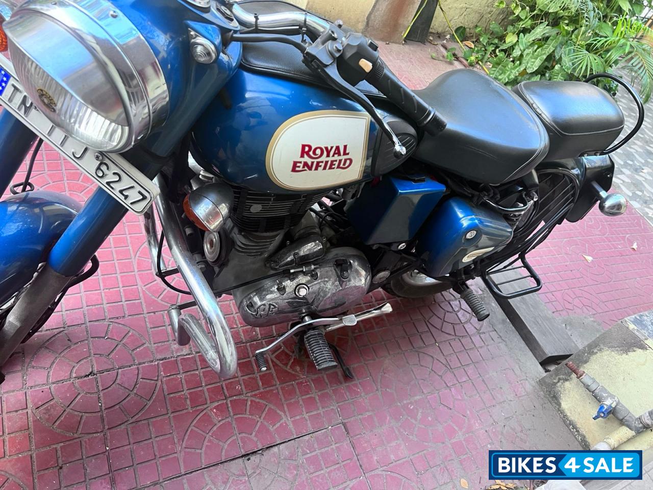 Royal Enfield Classic 350 Redditch Blue