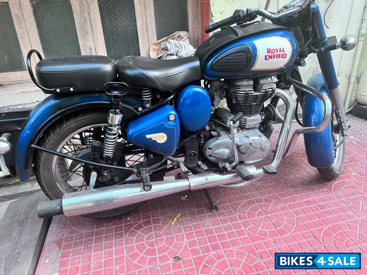 Royal Enfield Classic 350 Redditch Blue