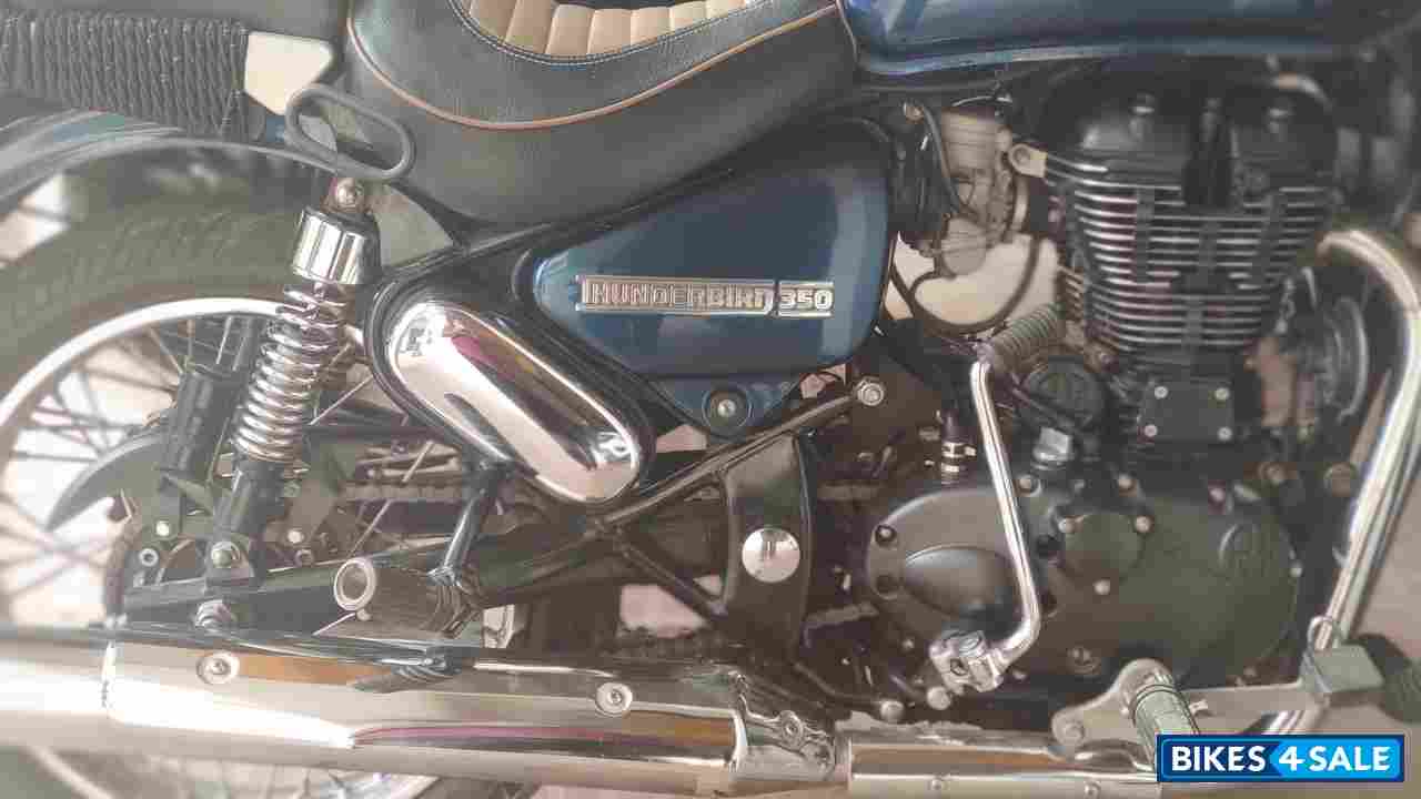 Marine Royal Enfield Thunderbird 350 Marine Royal Enfield Thunderbird 350