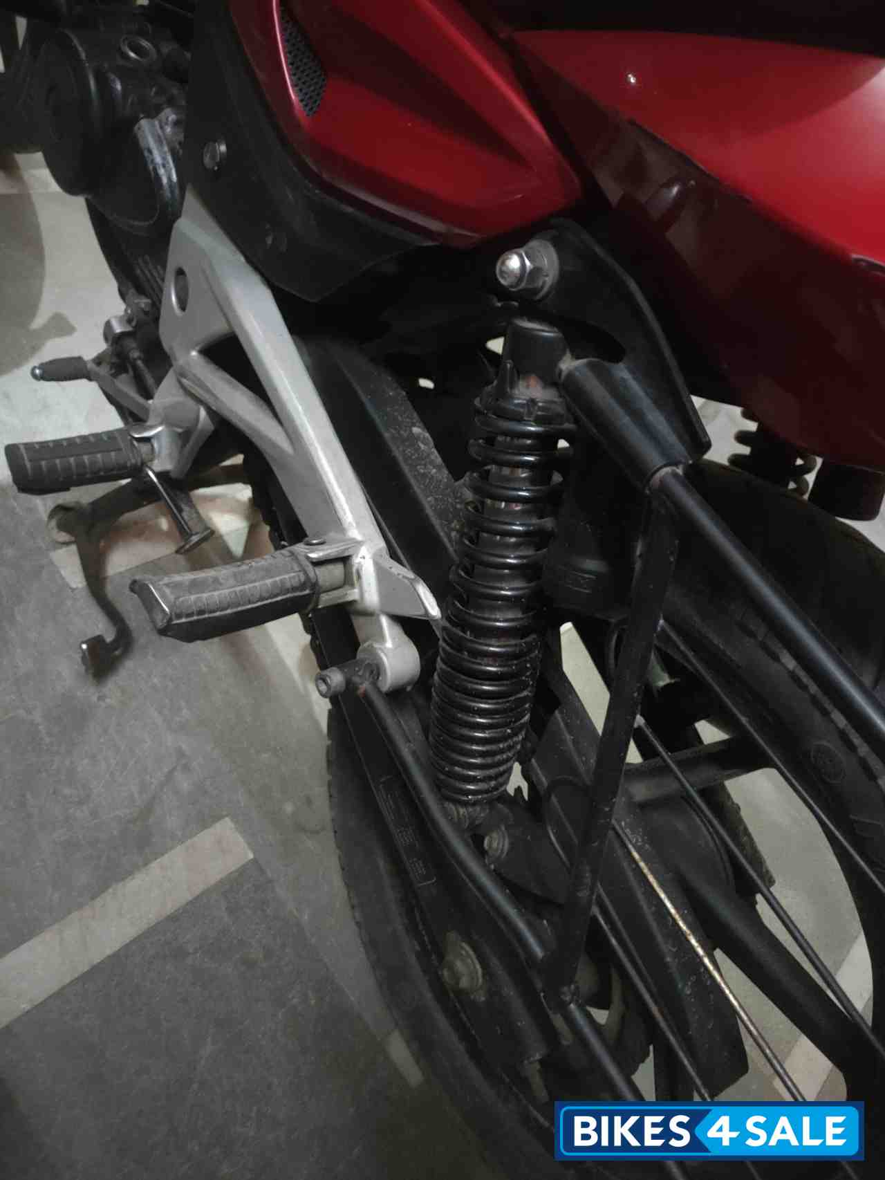 Bajaj Pulsar 180