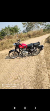 Redditch Red Royal Enfield Classic 350 Redditch Red