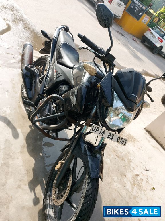 Black Honda Unicorn Dazzler