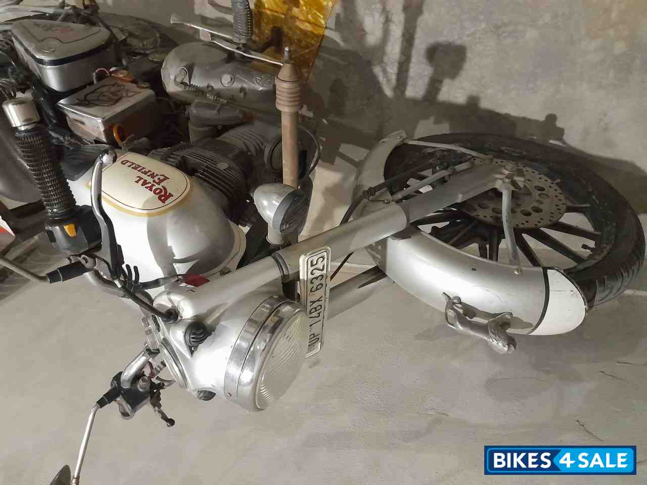 Silver Royal Enfield Classic 350