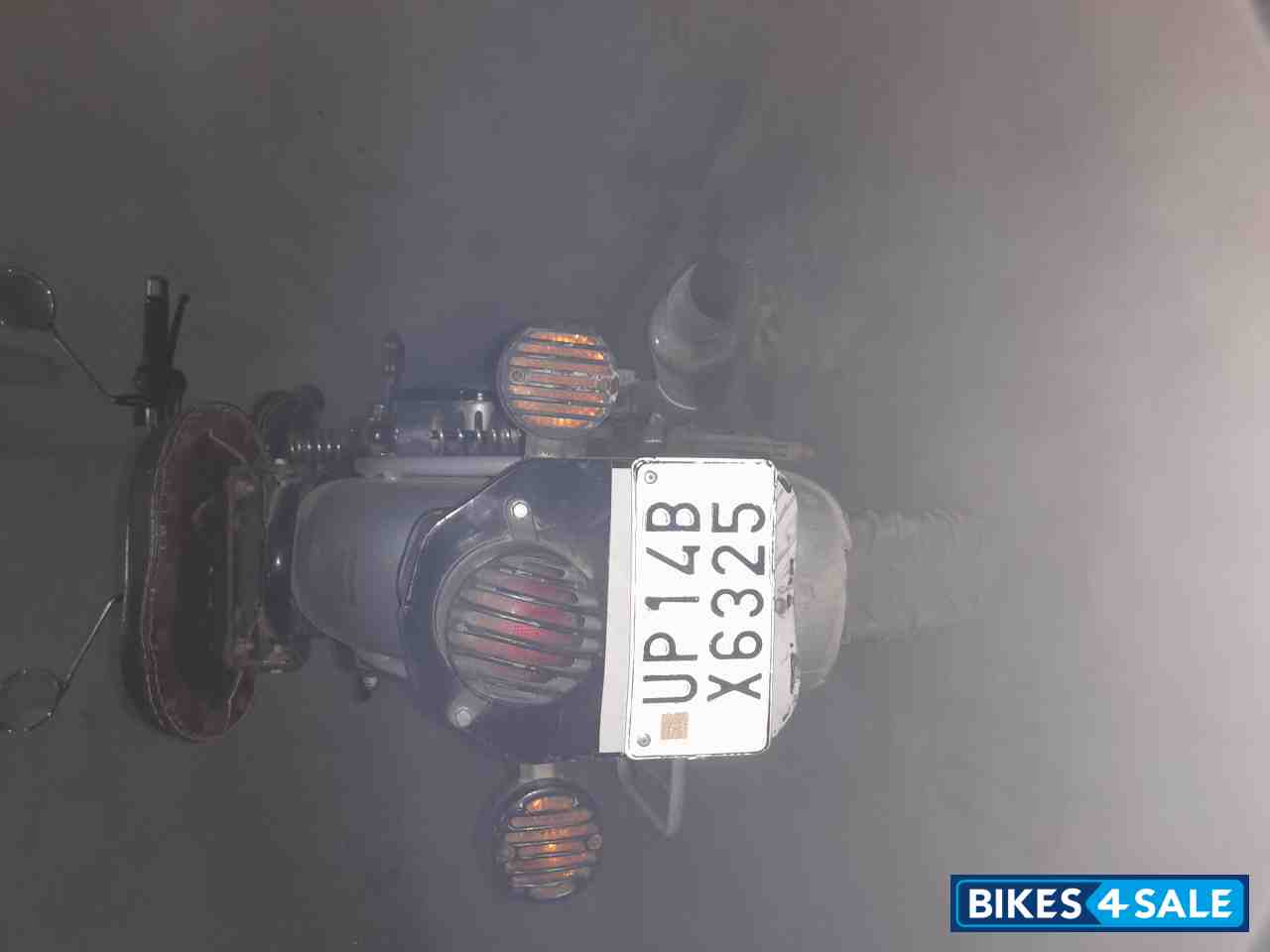 Silver Royal Enfield Classic 350