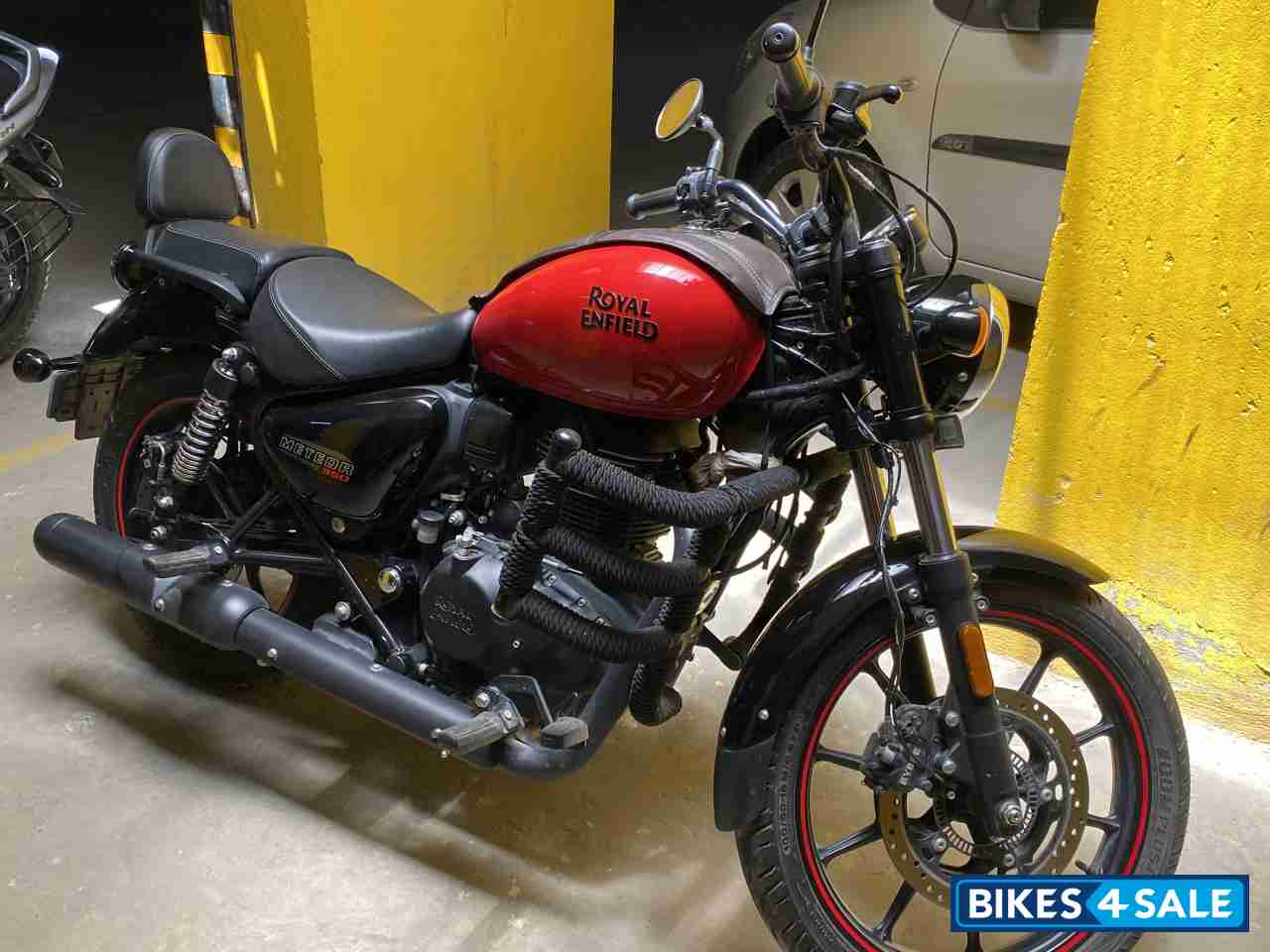 Red Royal Enfield Meteor 350 Fireball