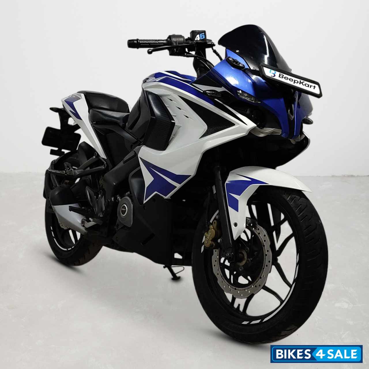 Bajaj Pulsar RS 200