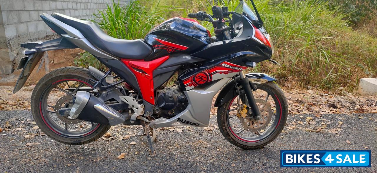 Suzuki Gixxer SF Fi