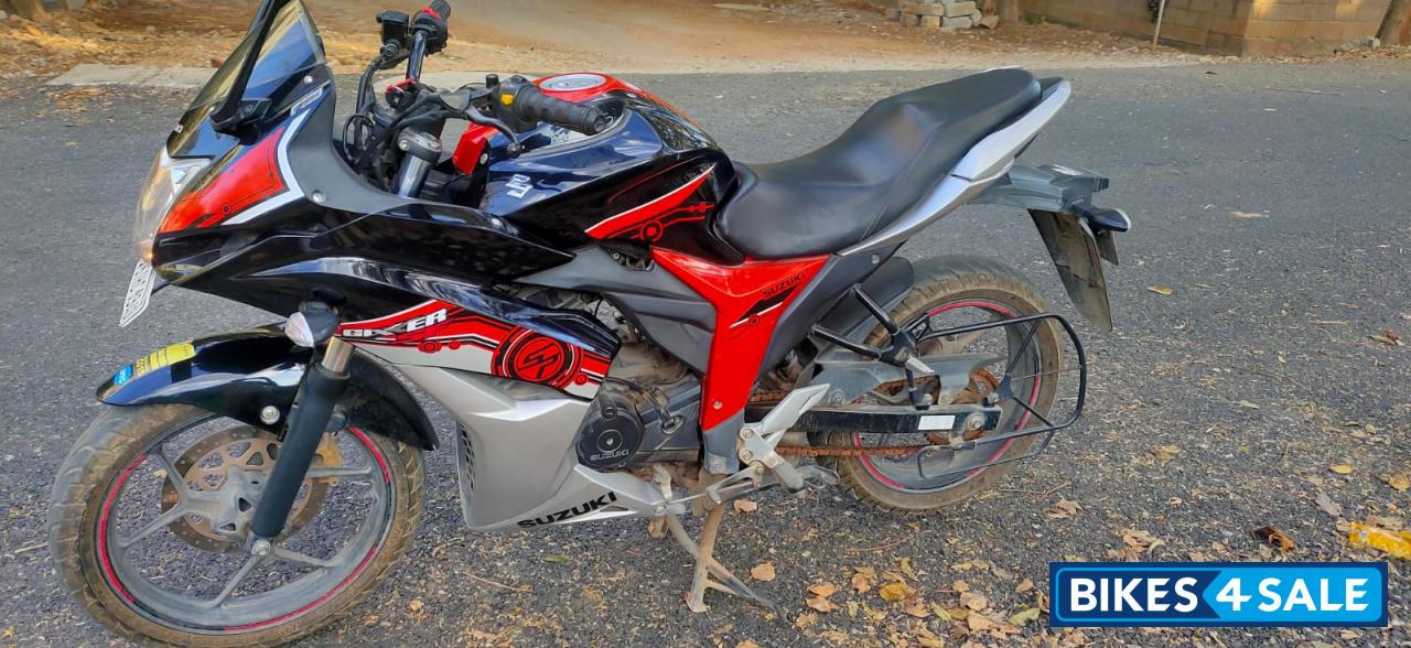 Suzuki Gixxer SF Fi
