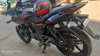 Bajaj Pulsar 220F
