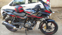 Bajaj Pulsar 220F