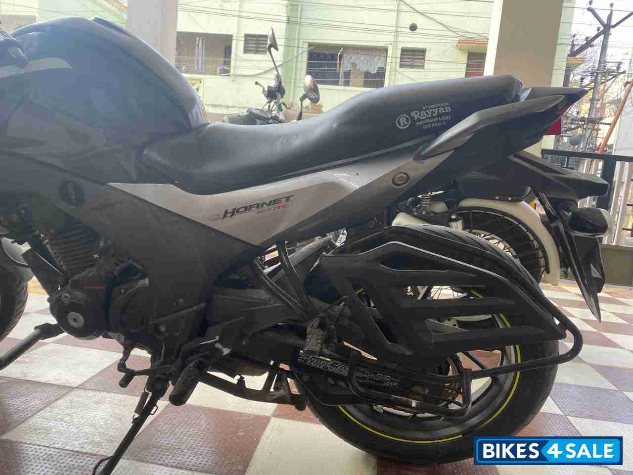 Honda CB Hornet 160R