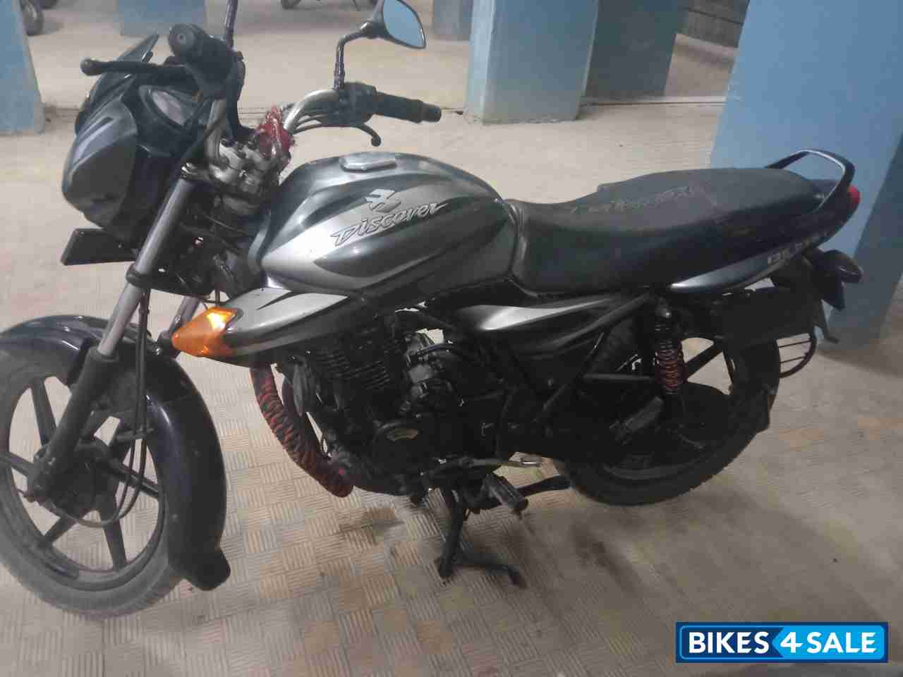 Bajaj Discover DTSi 135