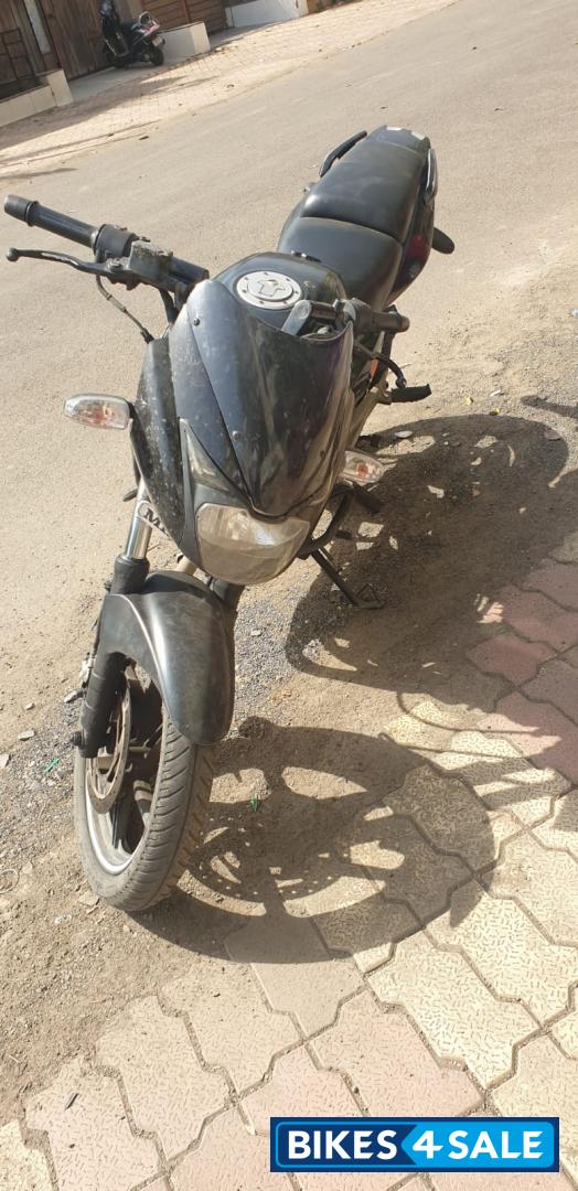 Black Bajaj Pulsar 180