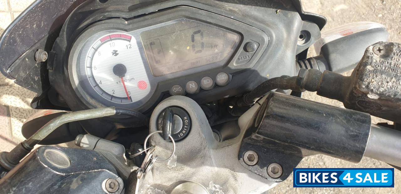 Black Bajaj Pulsar 180