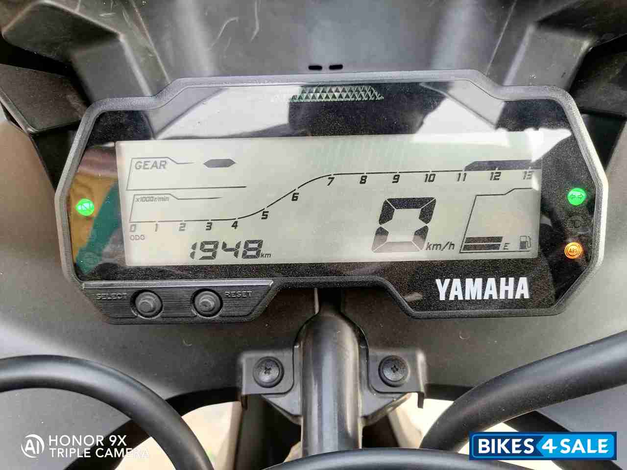 Mat Black Yamaha YZF R15 V3