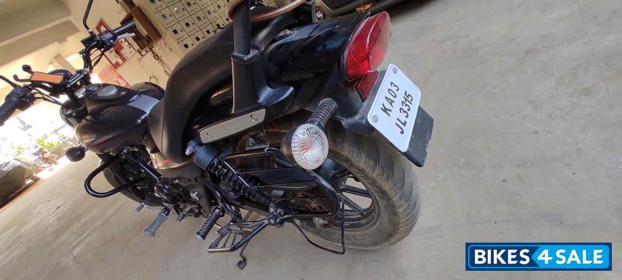 Bajaj Avenger Street 220