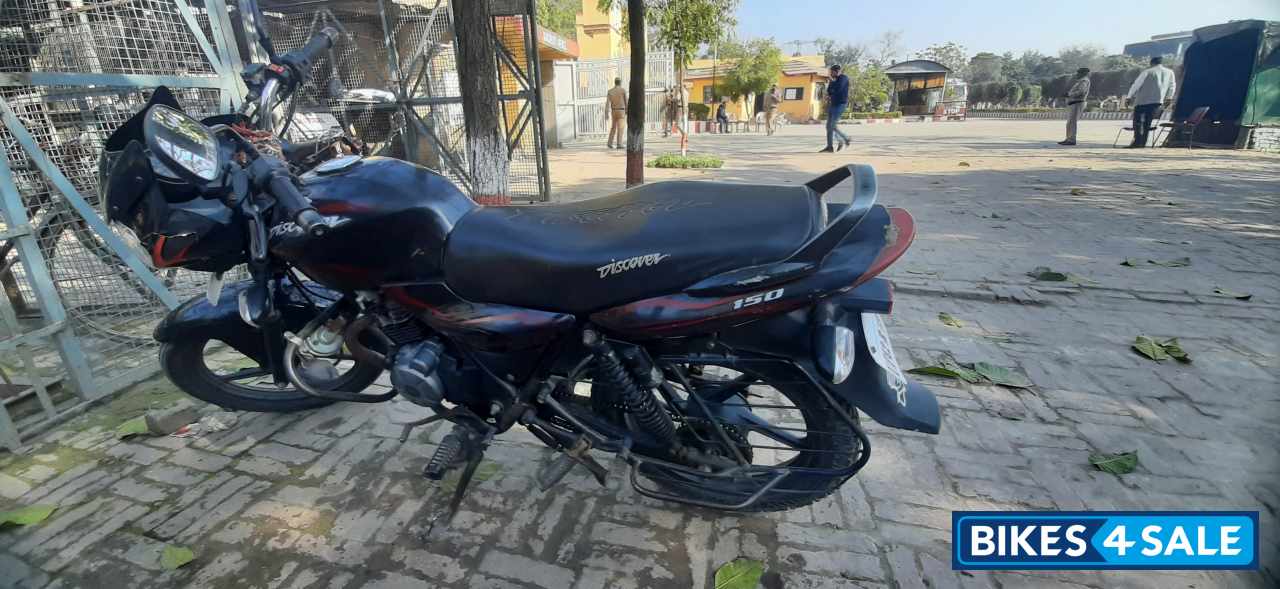 Bajaj Discover DTSi 150