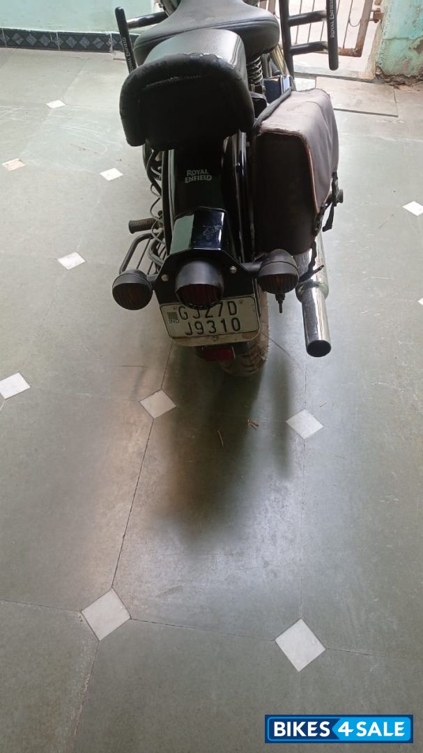 Pure Black Royal Enfield Classic 350 Single Channel BS6
