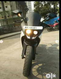 Black / White KTM RC 390