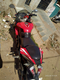 Red Bajaj Pulsar RS 200