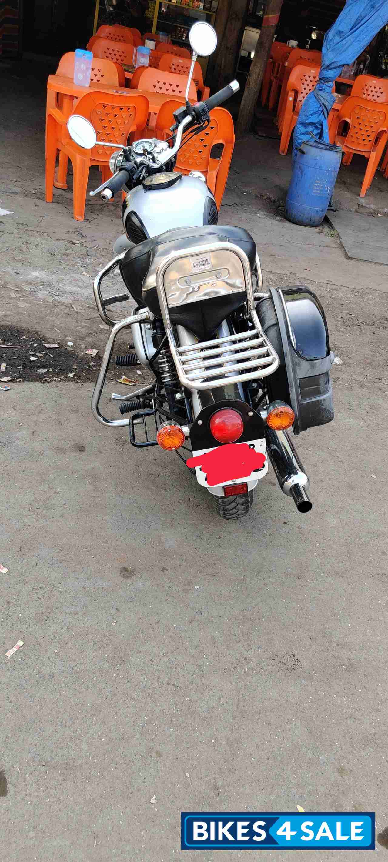 Silver Royal Enfield Classic 500
