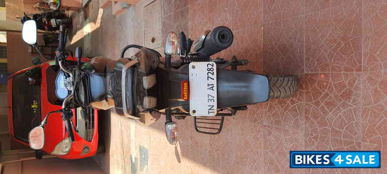 Black Bajaj Pulsar 180