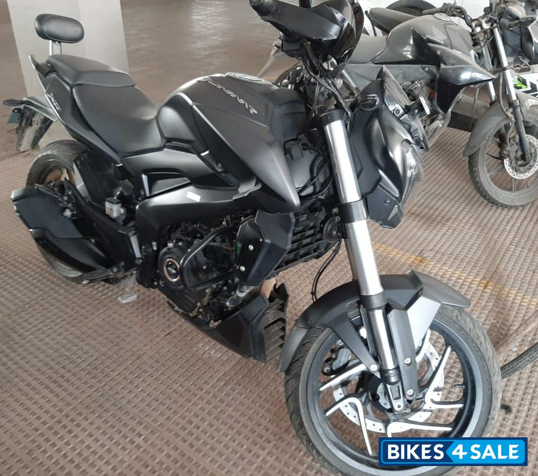 Black Bajaj Dominar 400 ABS BS6
