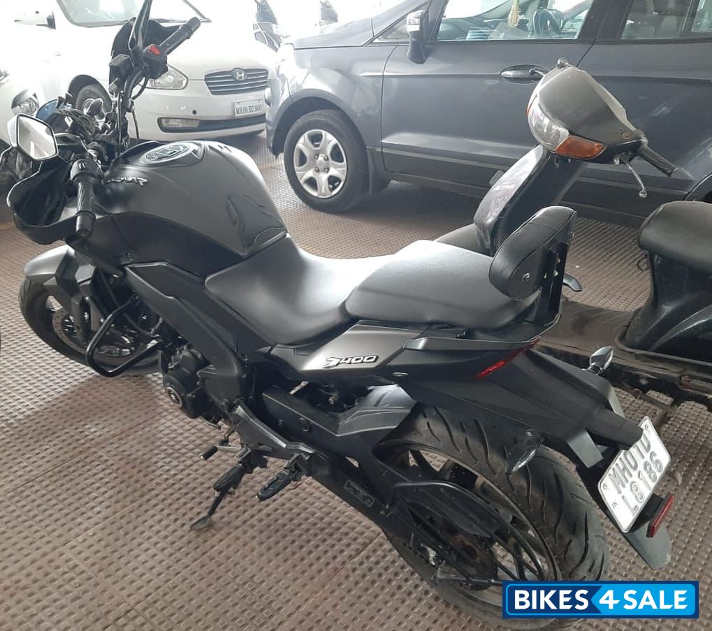 Black Bajaj Dominar 400 ABS BS6