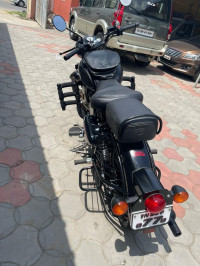 Stealth Black Royal Enfield Classic Stealth Black