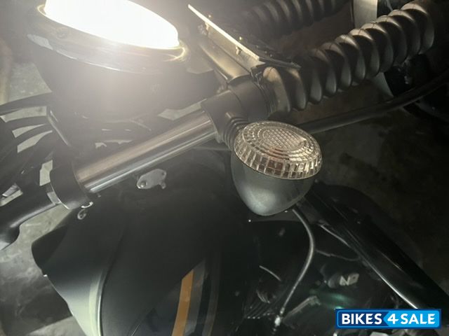 Blue Bajaj Avenger Street 150