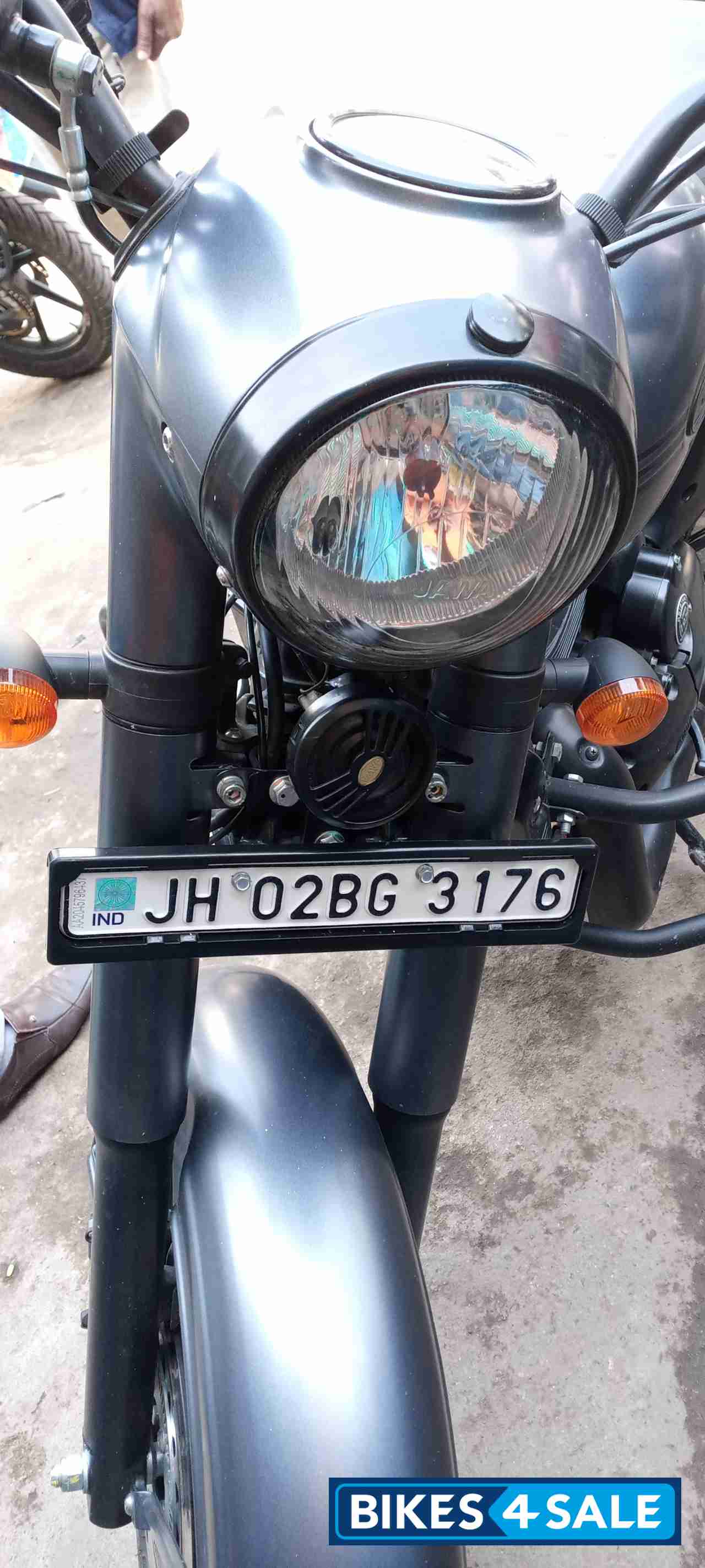 Midnight Grey Jawa Midnight Grey