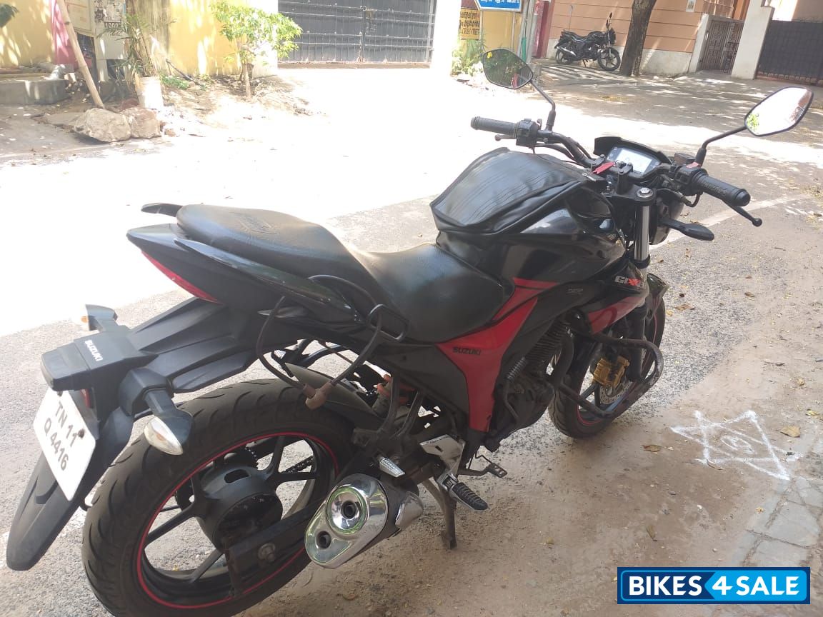 Red & Black Suzuki Gixxer 150