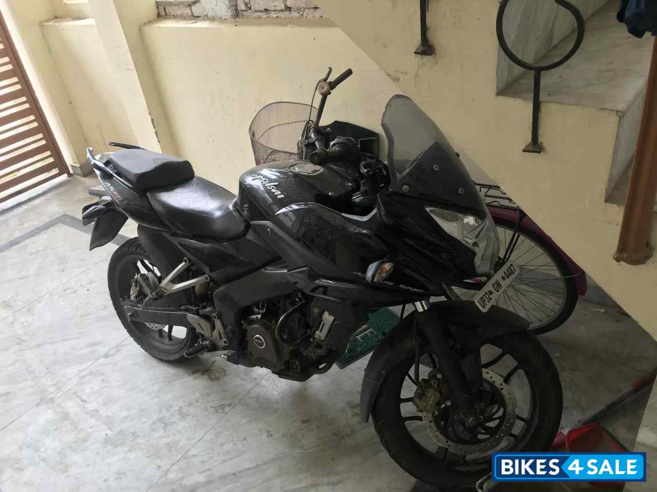 Black Bajaj Pulsar AS 200