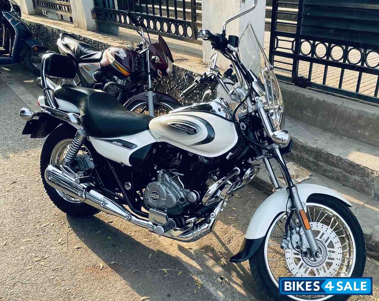 Bajaj Avenger Cruise 220 BS6