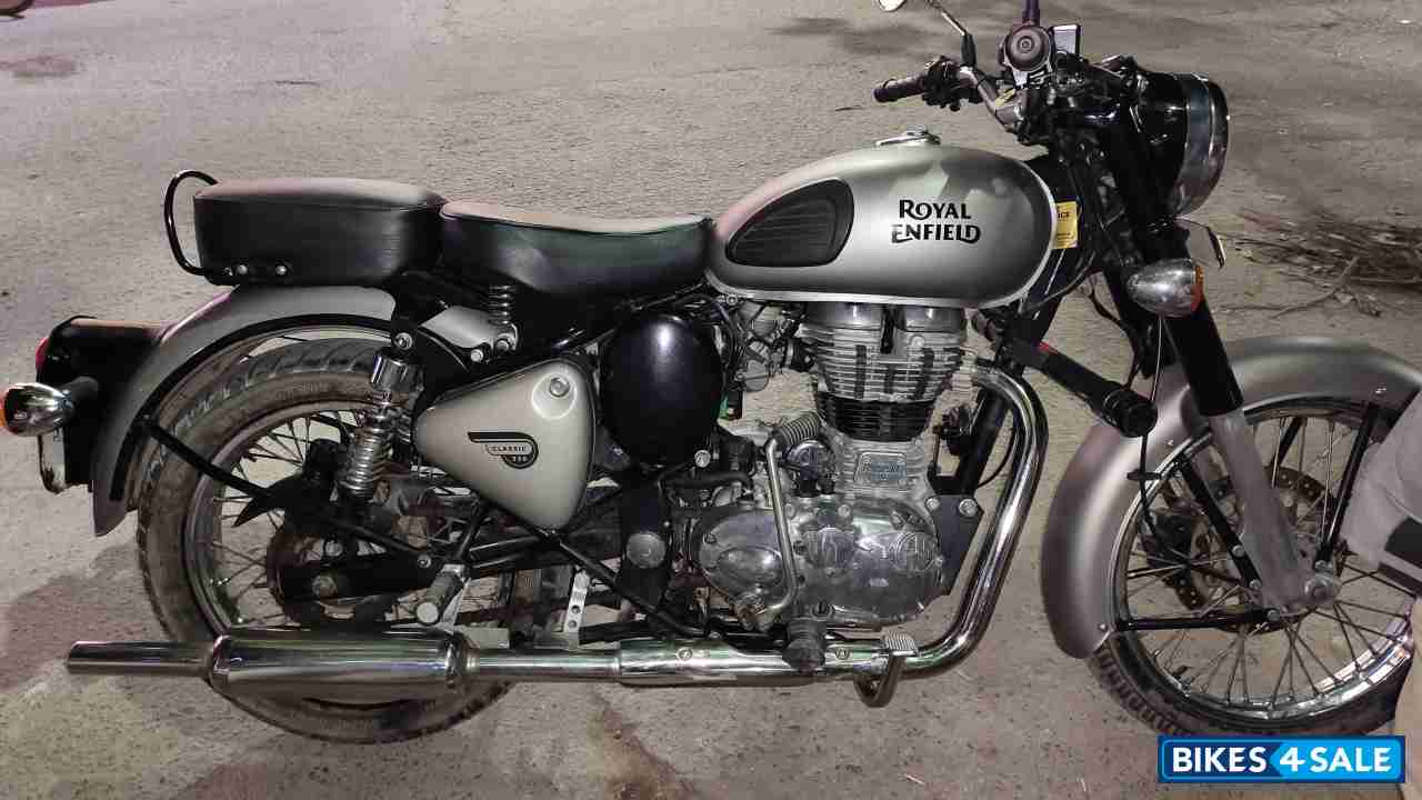 Matt Grey Royal Enfield Classic 350 BS VI