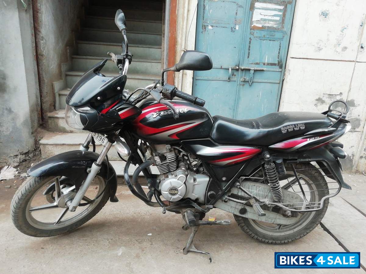 Red Bajaj Discover DTSi 125 Red Bajaj Discover DTSi 125