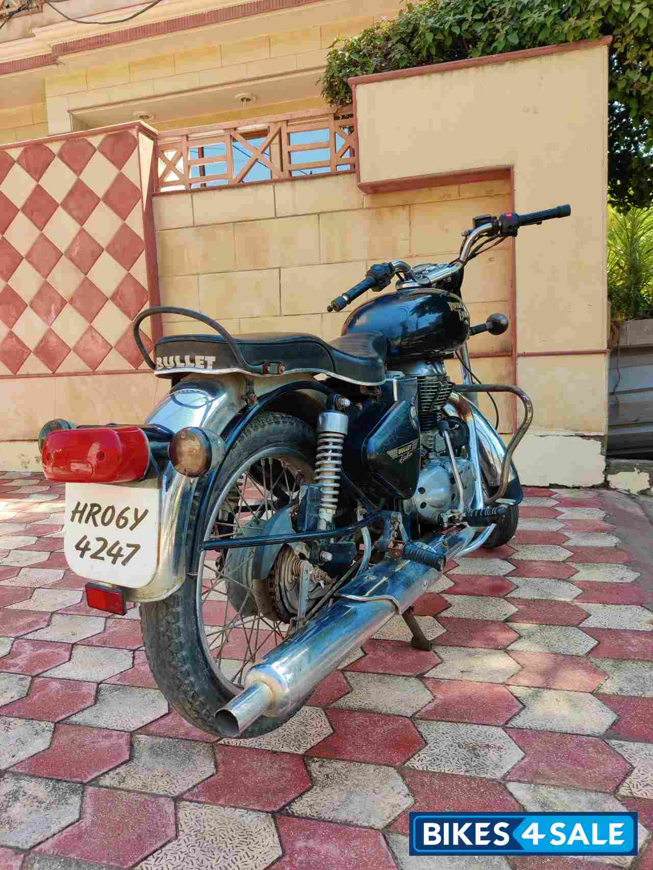 Black Royal Enfield Bullet Electra