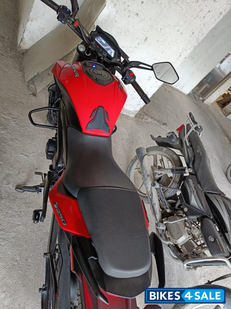 Red Bajaj Dominar 250