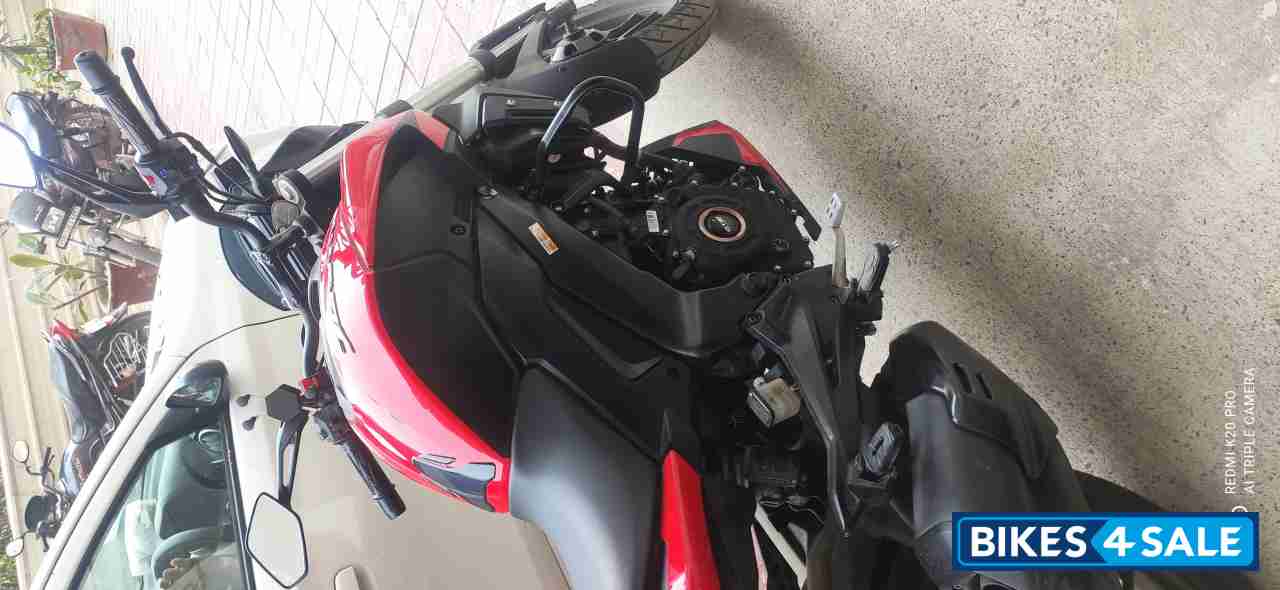 Red Bajaj Dominar 250