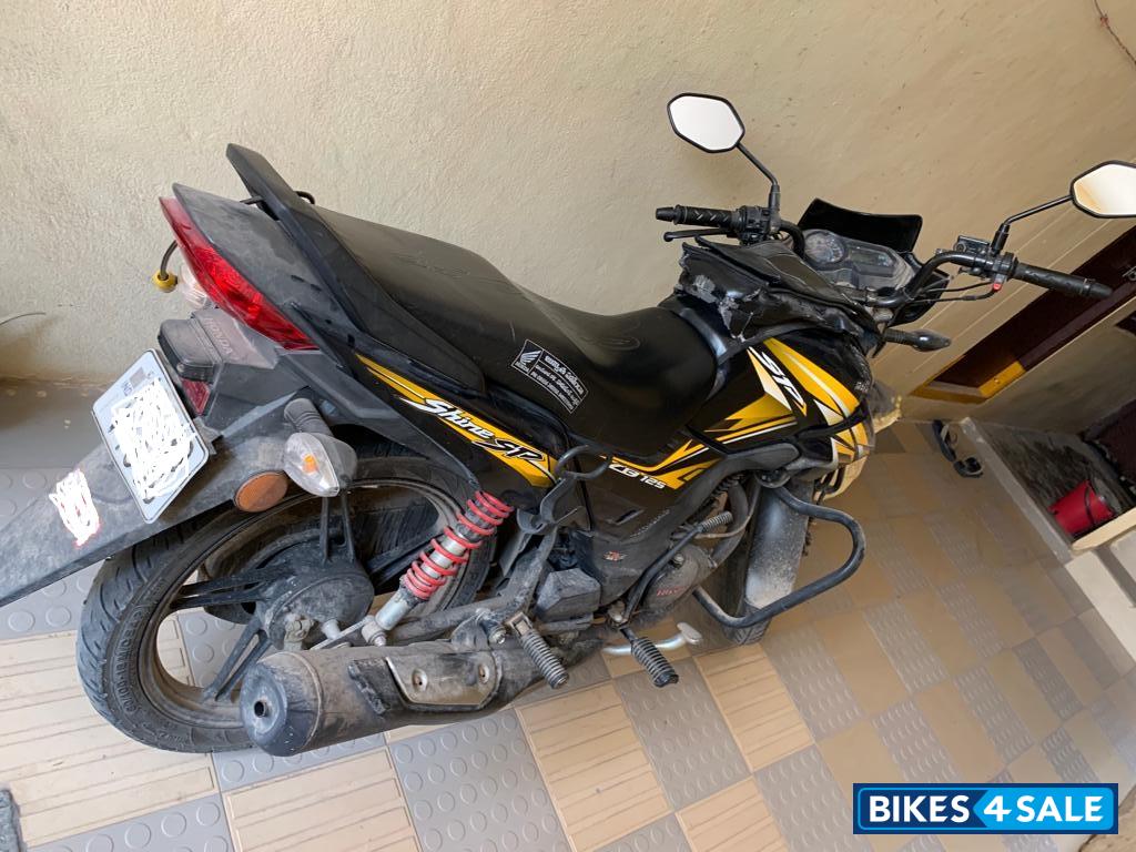 Black Honda CB Shine SP