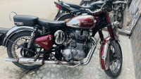 Maroon +crome Royal Enfield Classic Chrome