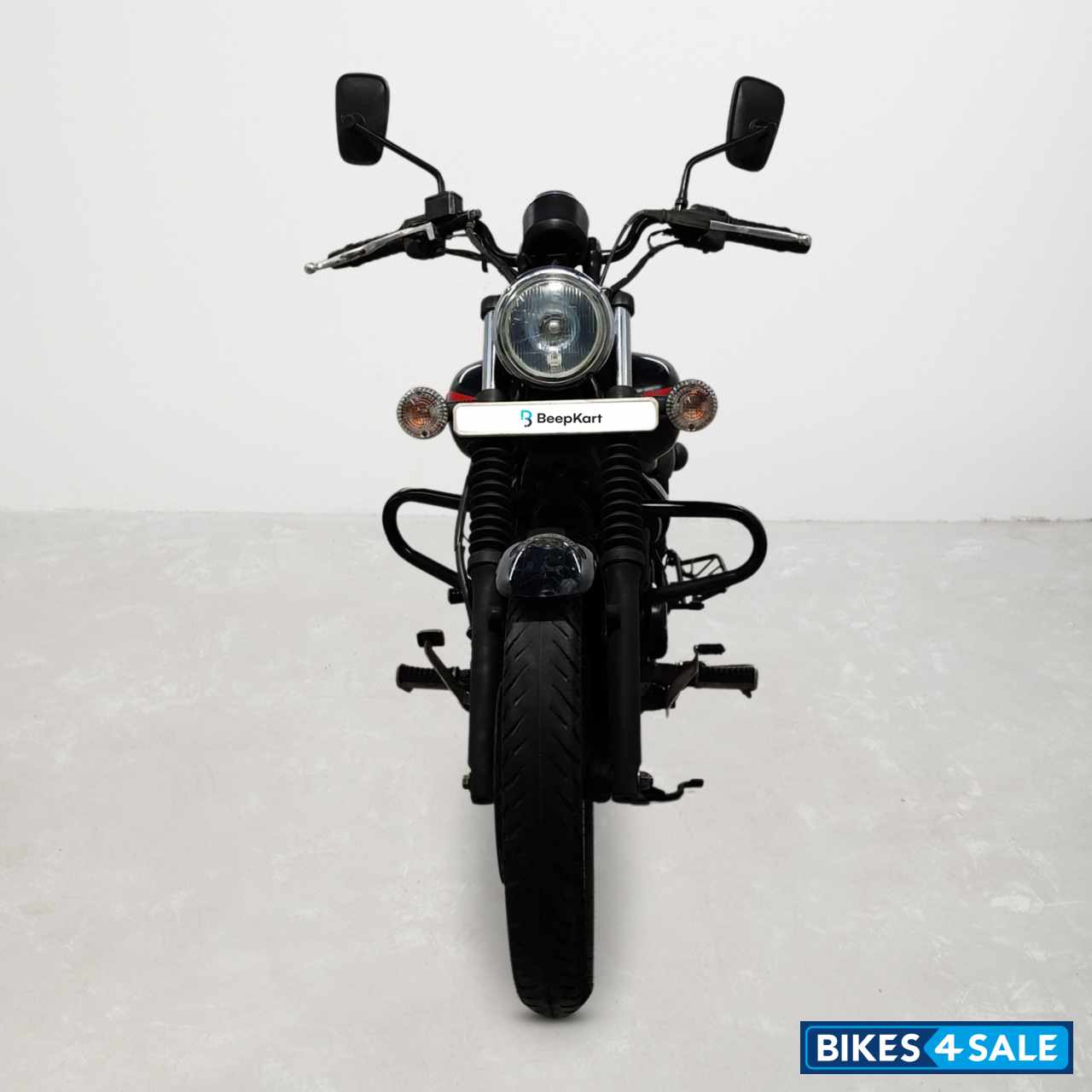 Bajaj Avenger Street 220