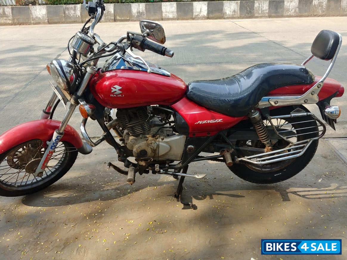 Bajaj Avenger 180 DTS-i