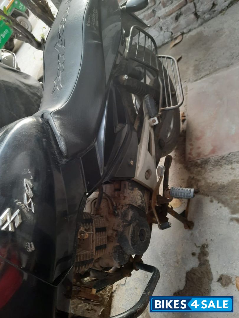 Black Bajaj Pulsar 150 DTSi