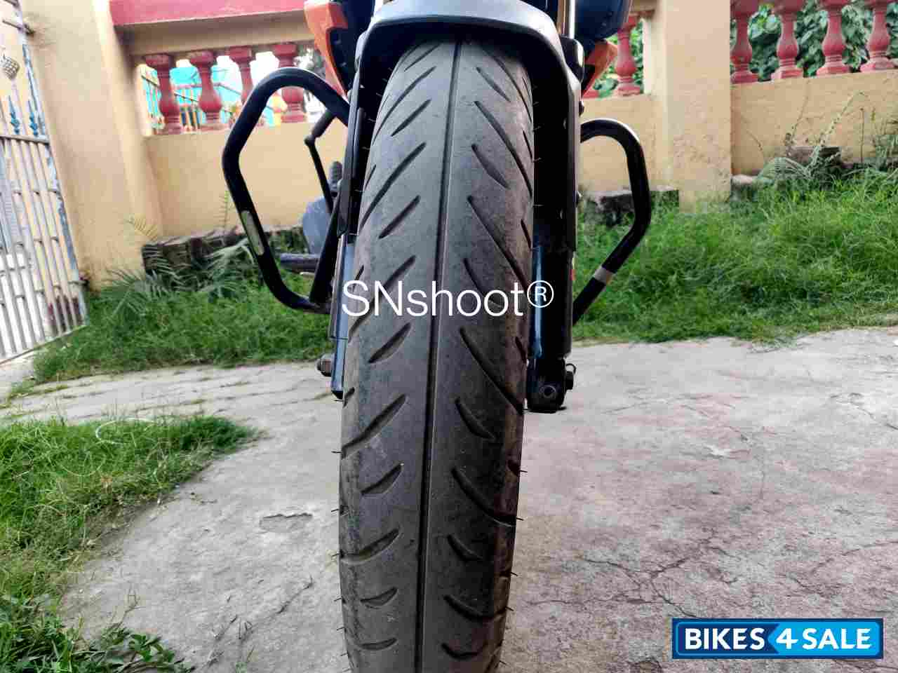 Orange Honda CB Hornet 160R