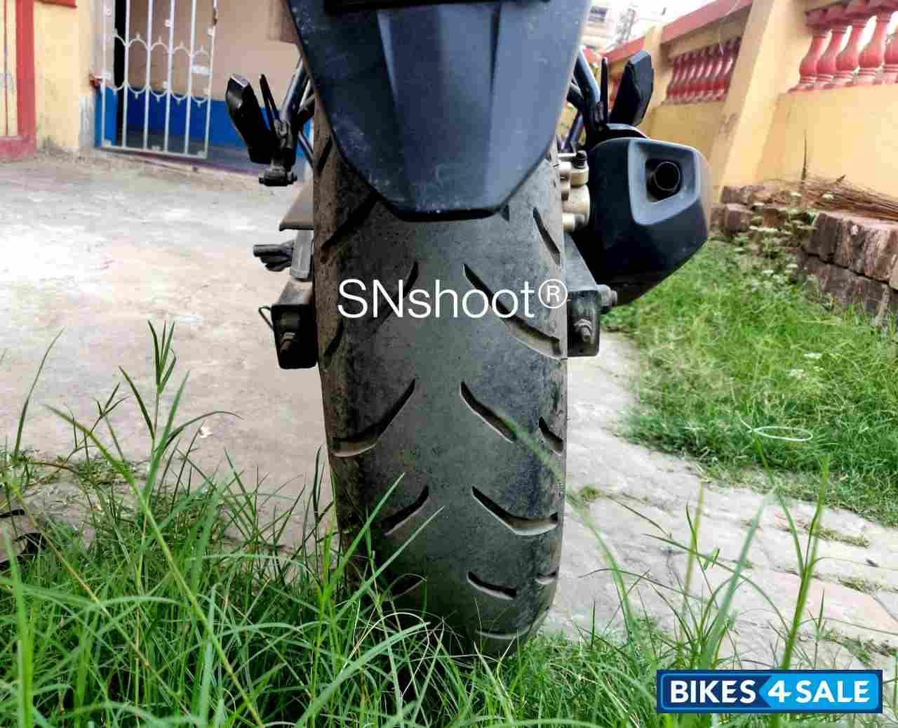 Orange Honda CB Hornet 160R