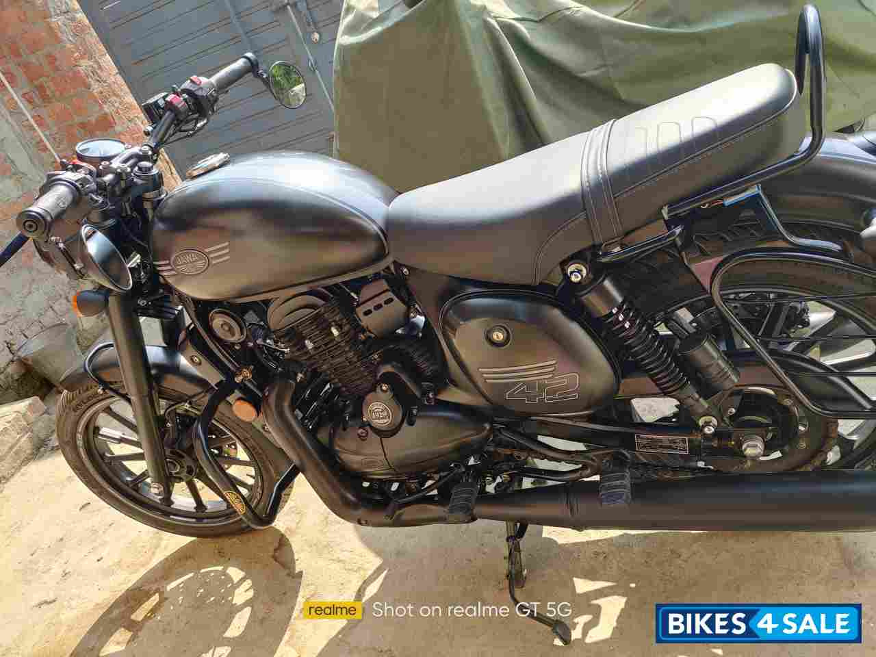 Jawa 42 Dual Channel ABS AllStar Black